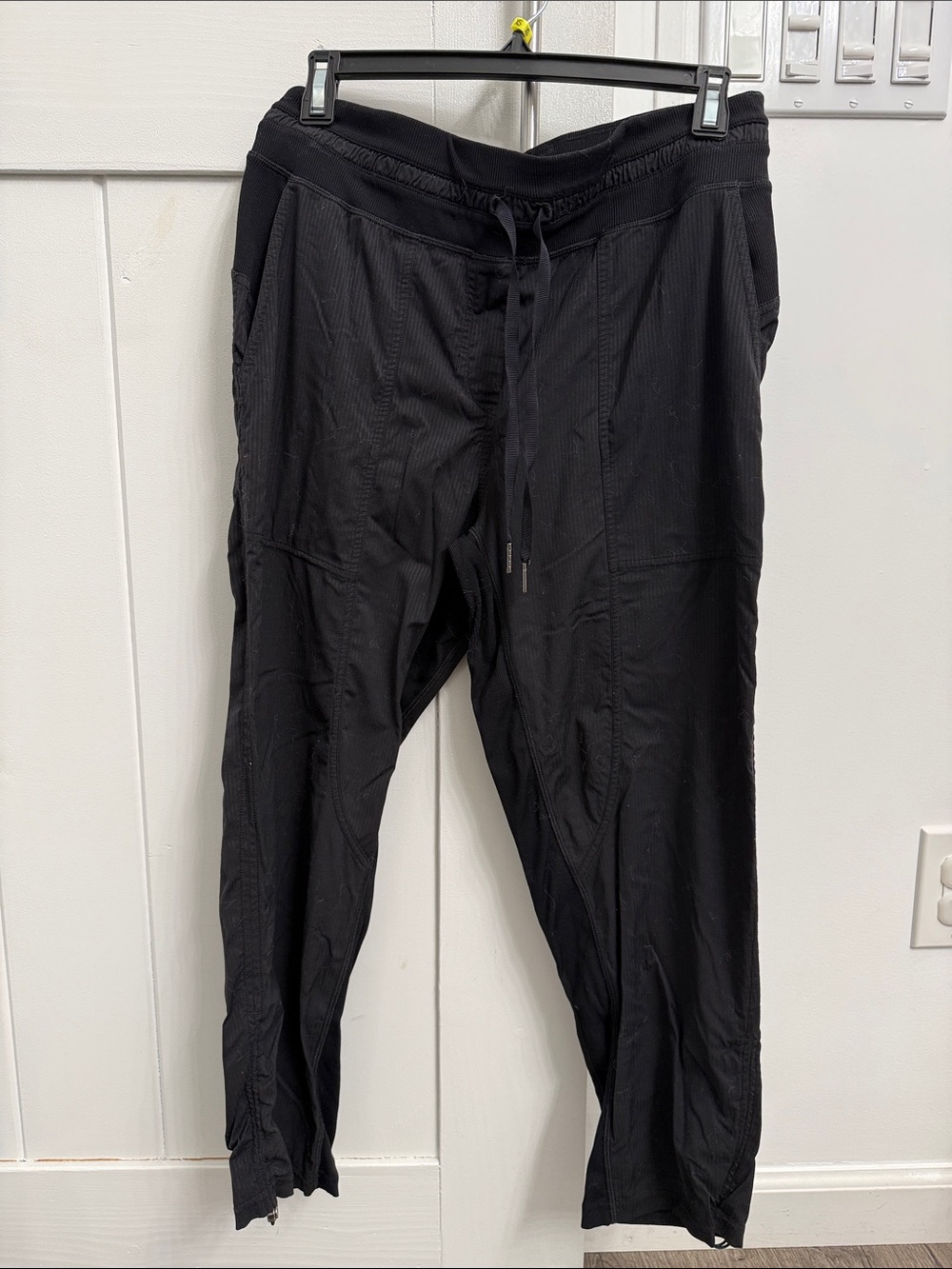 Lululemon women’s Black joggers